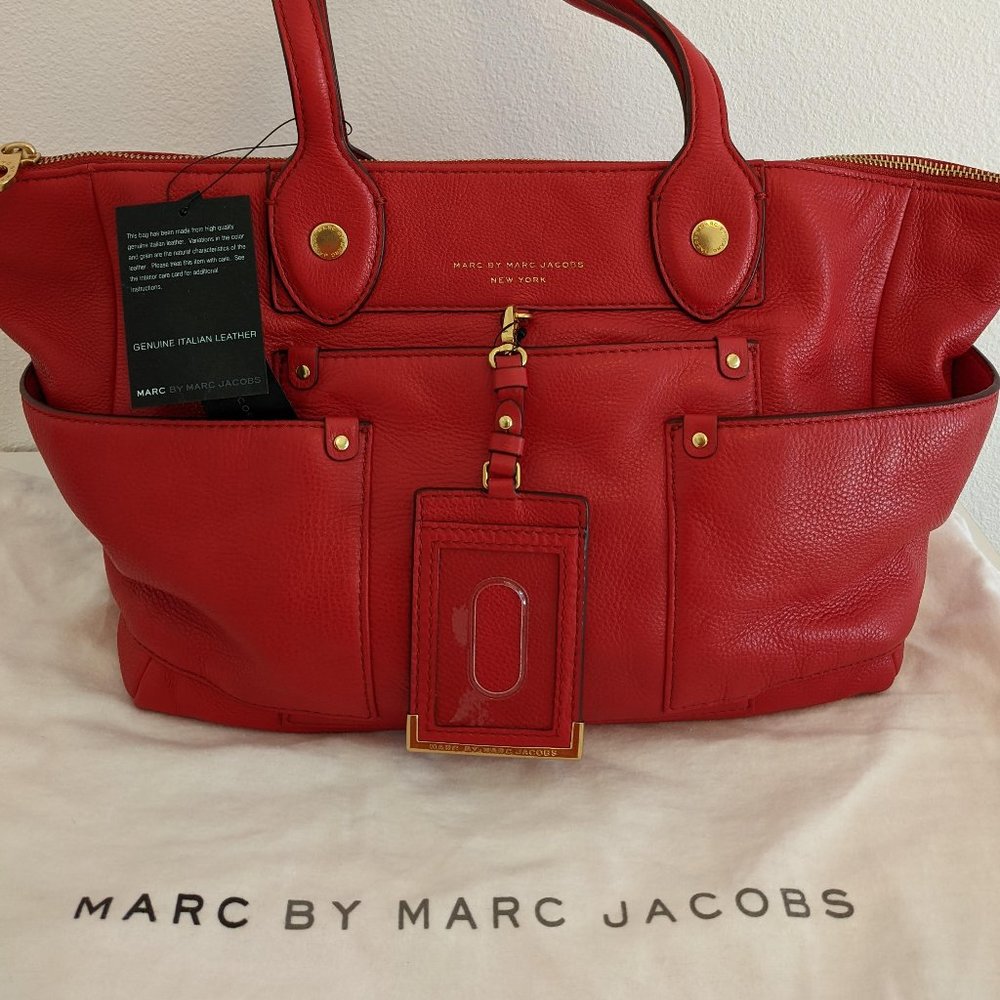 Marc Jacobs East to West Leather Tote NWT
